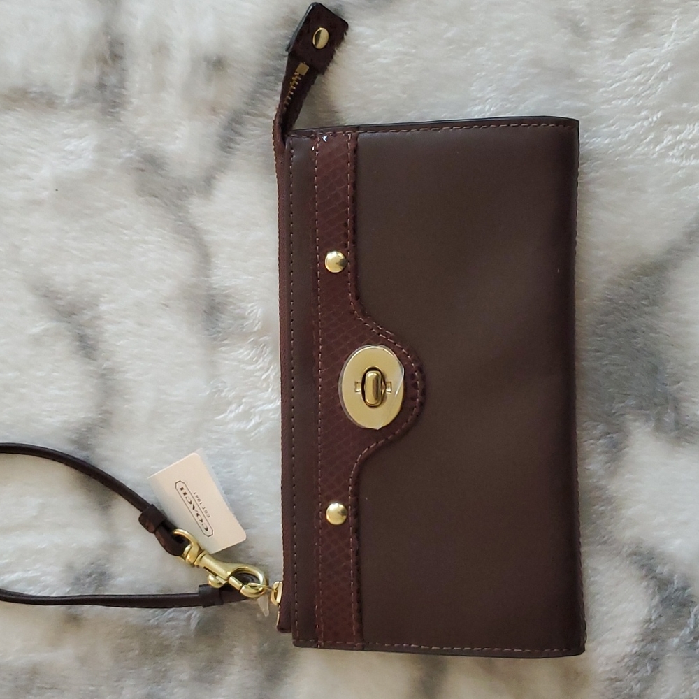 COACH PENELOPE LEATHER ZIPPY WALLET
